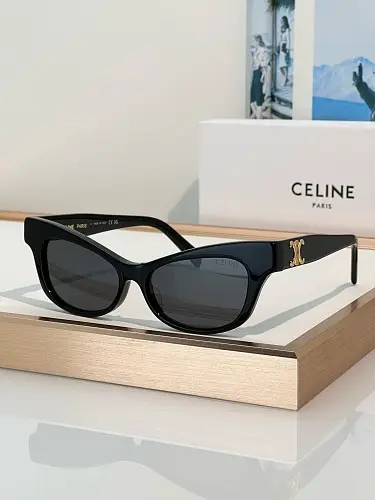 CELINE