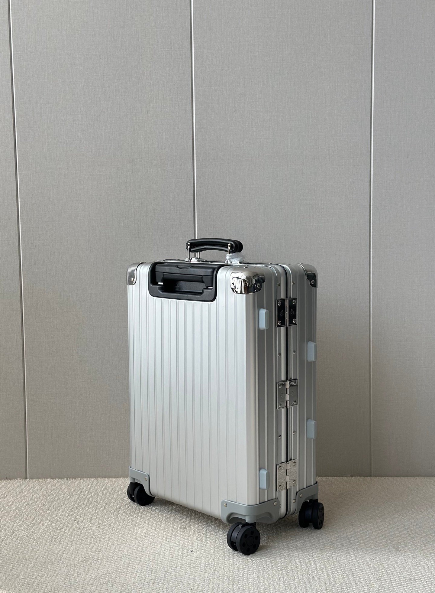 rimova2