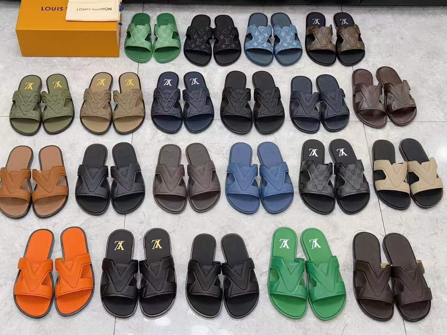 HIGH END SLIP-ONS