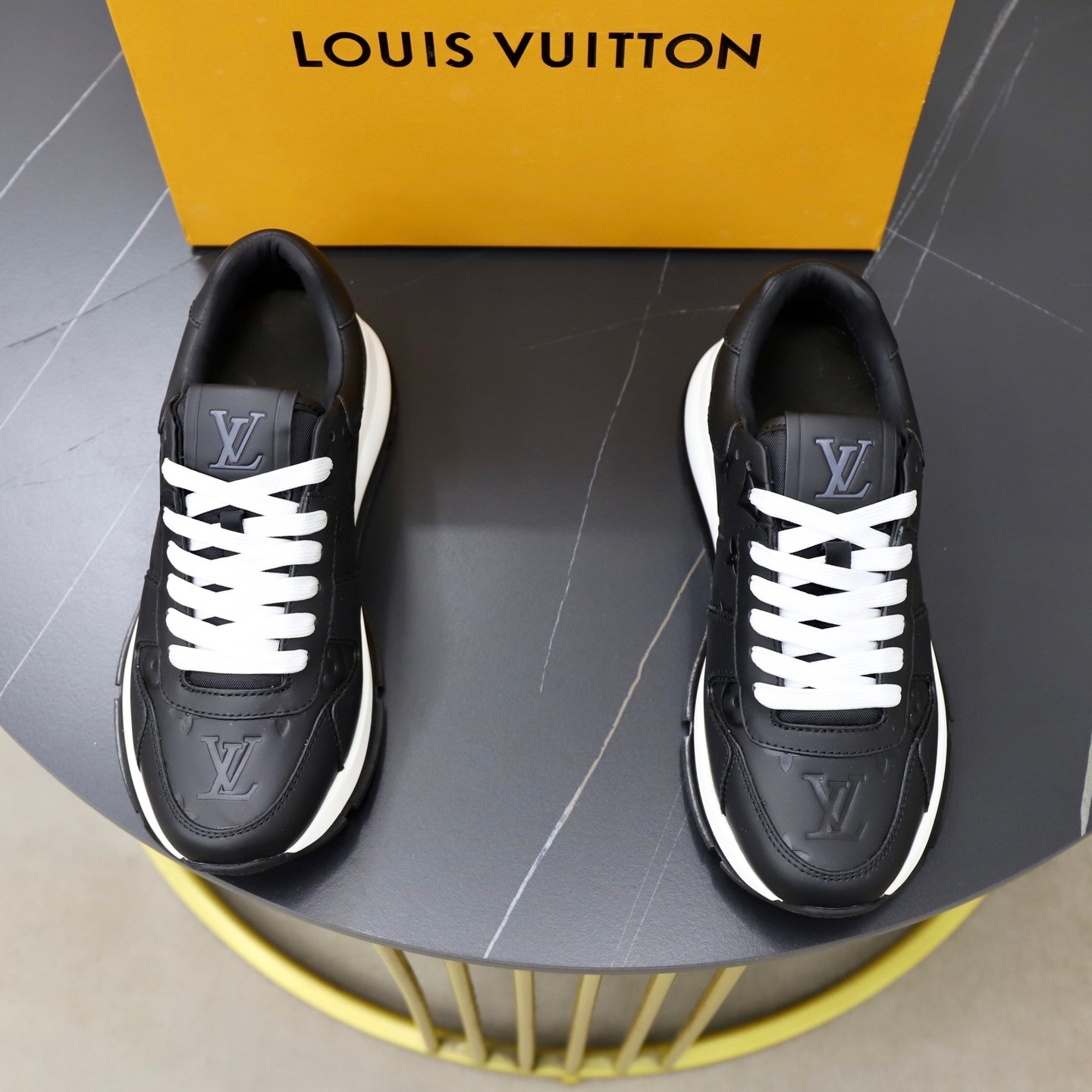LV EXCLUSIVE