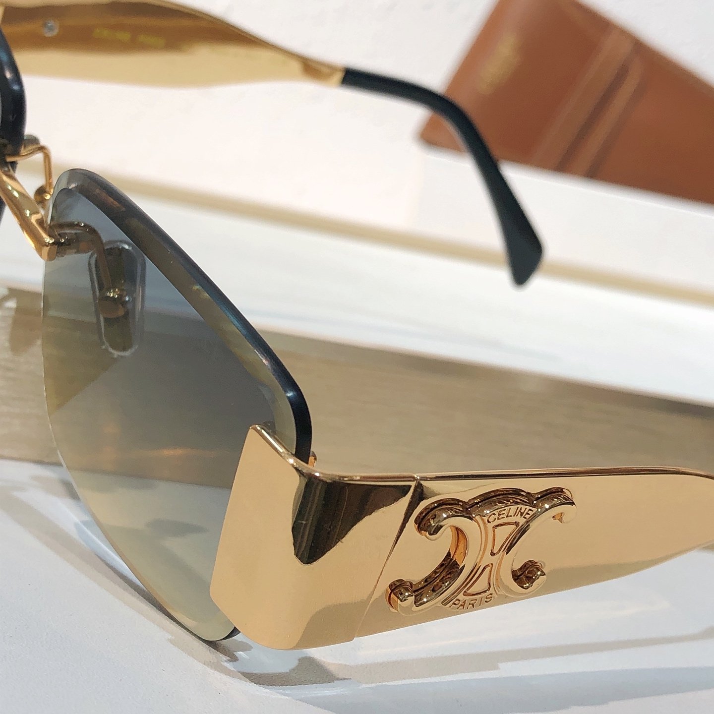 CELINE `