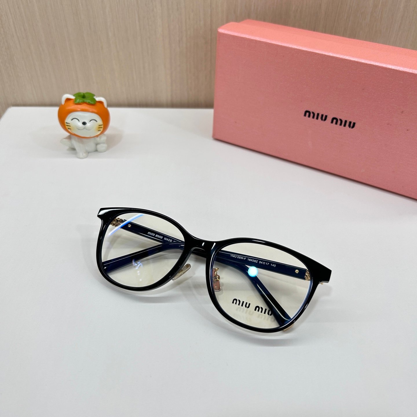MIUMIU