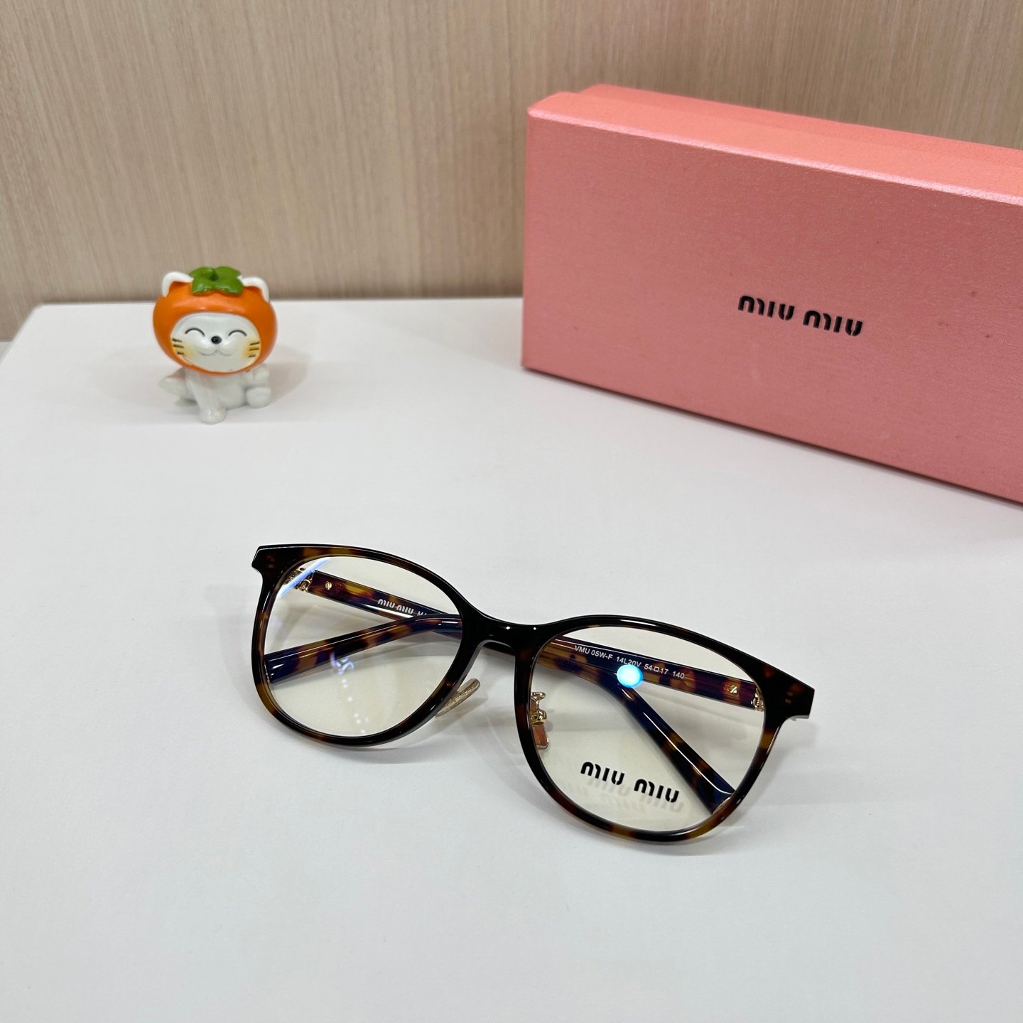 MIUMIU