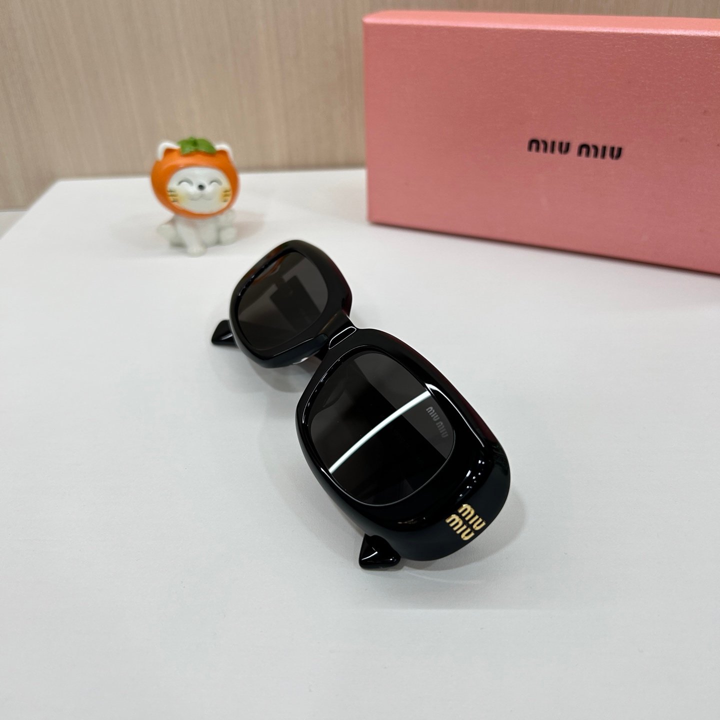 MIUMIU