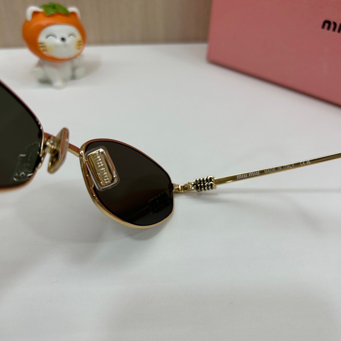 MIUMIU