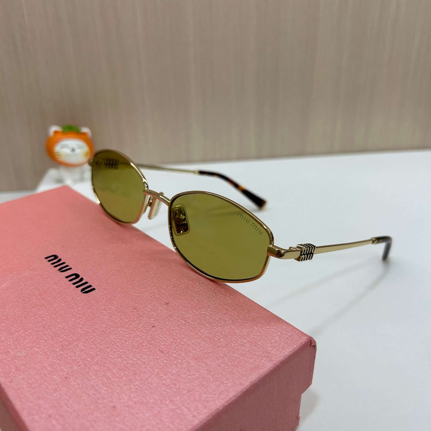 MIUMIU