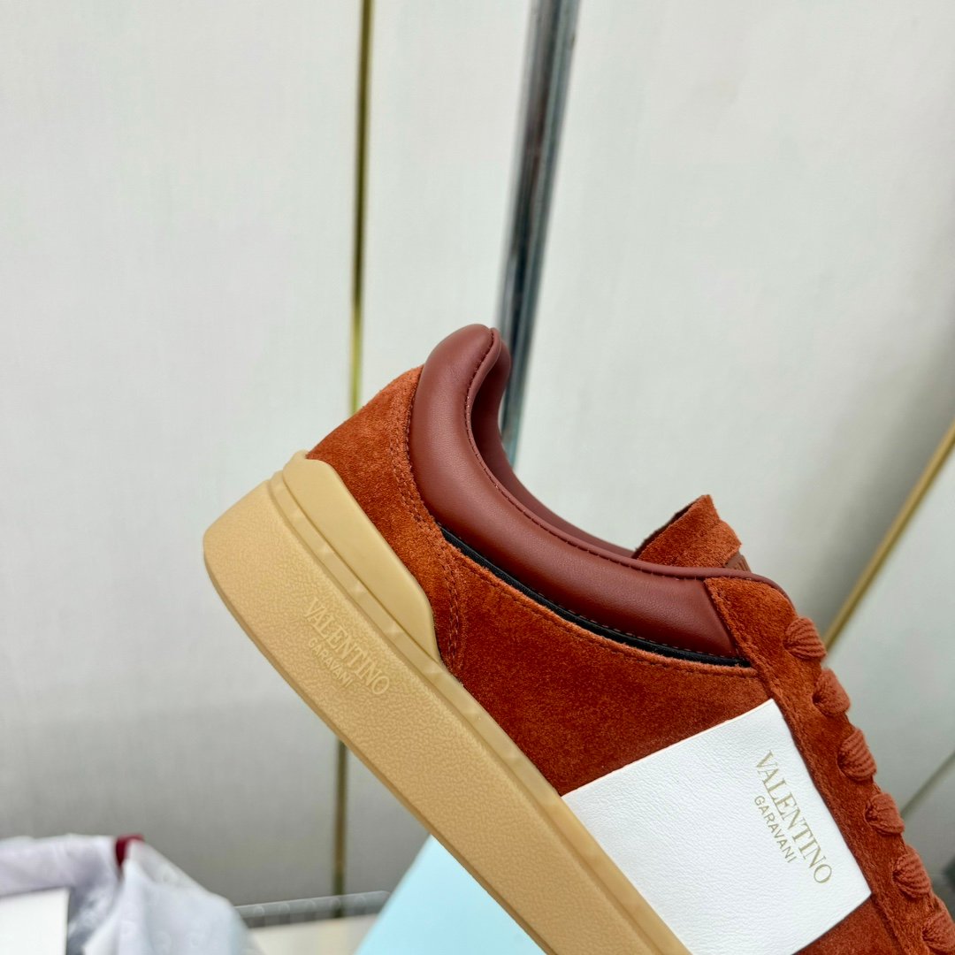 VALENTINO