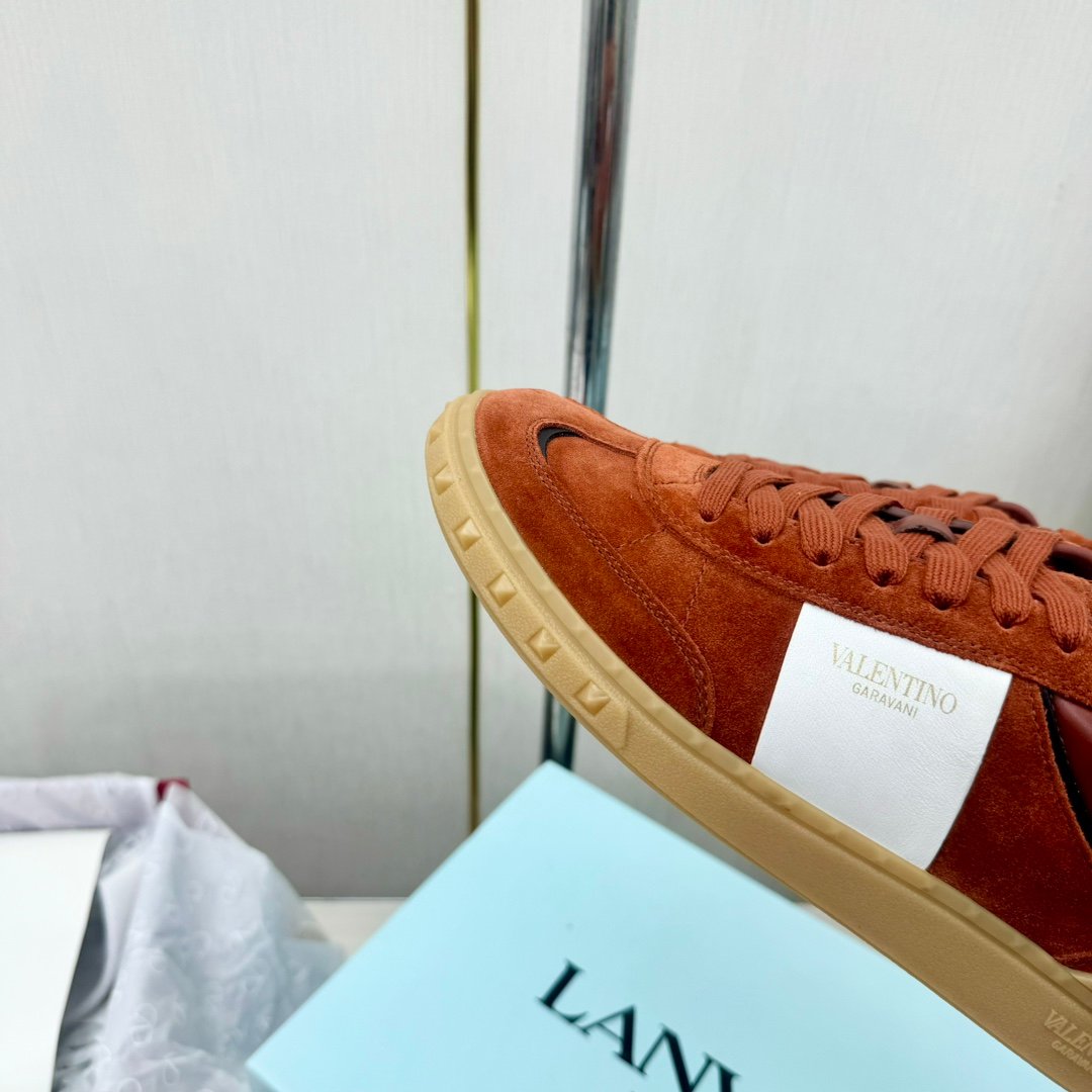 VALENTINO