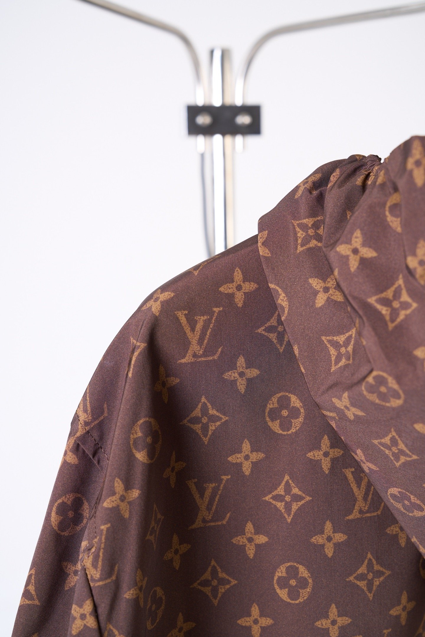 LV