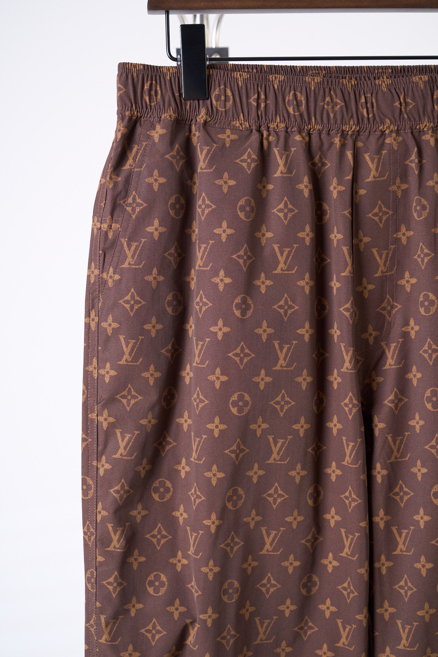 LV