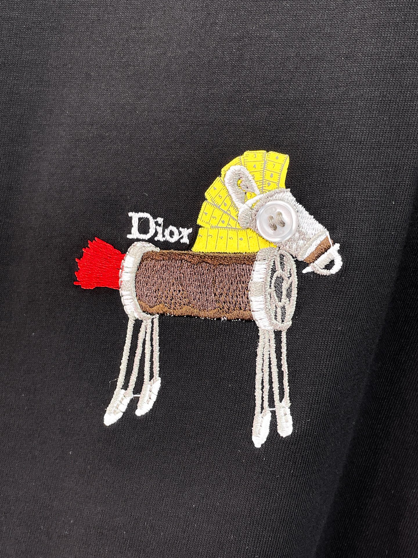 DIOR