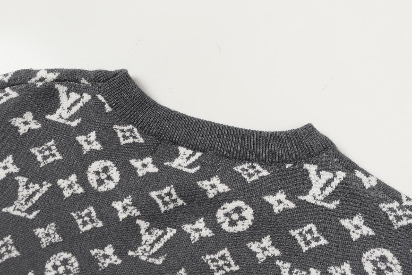 LV