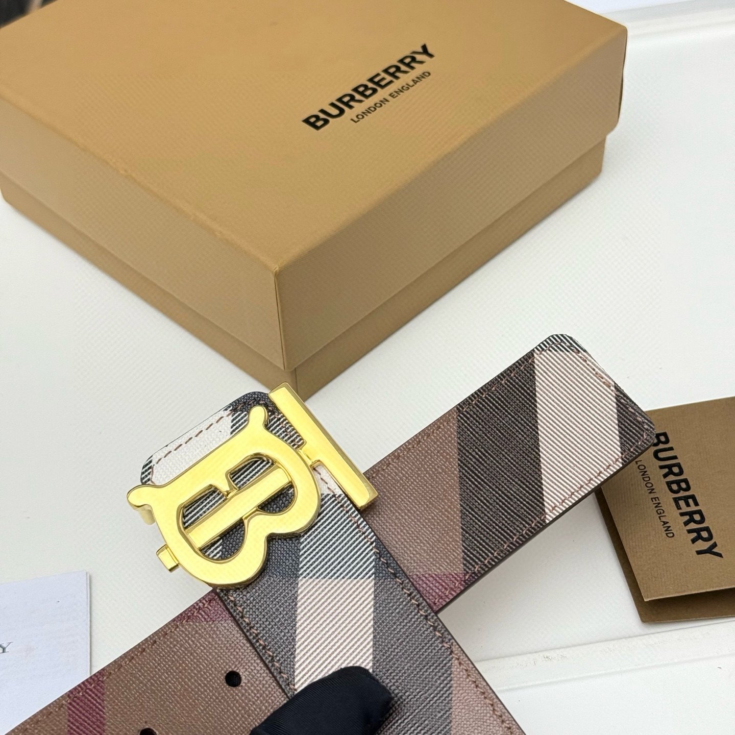 BURBERRY