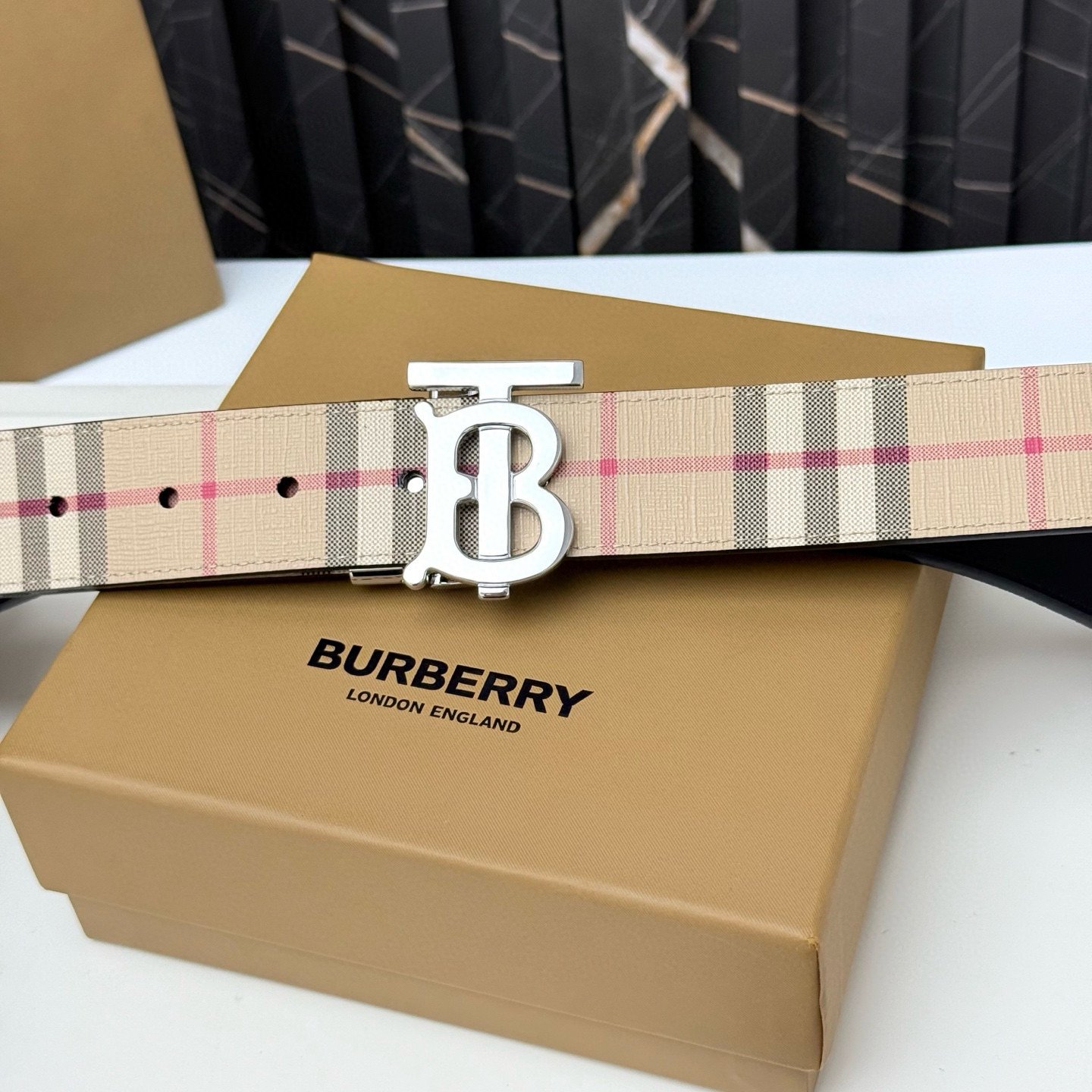 BURBERRY