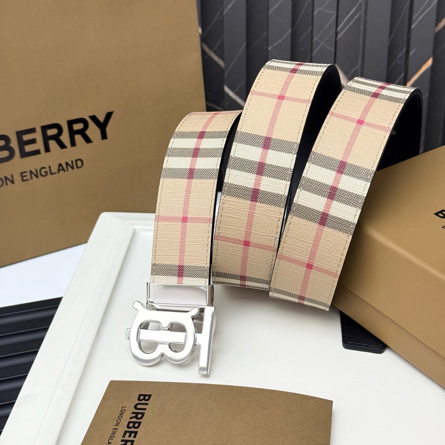 BURBERRY