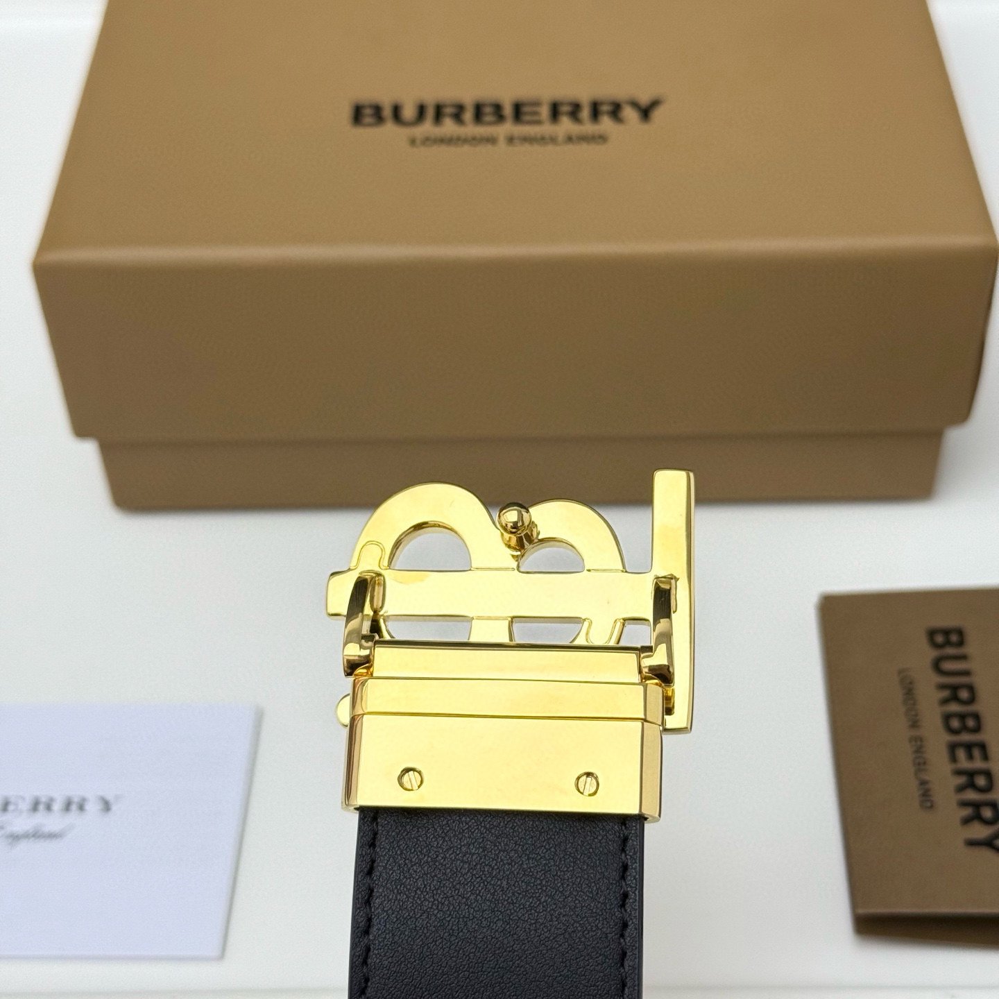 BURBERRY
