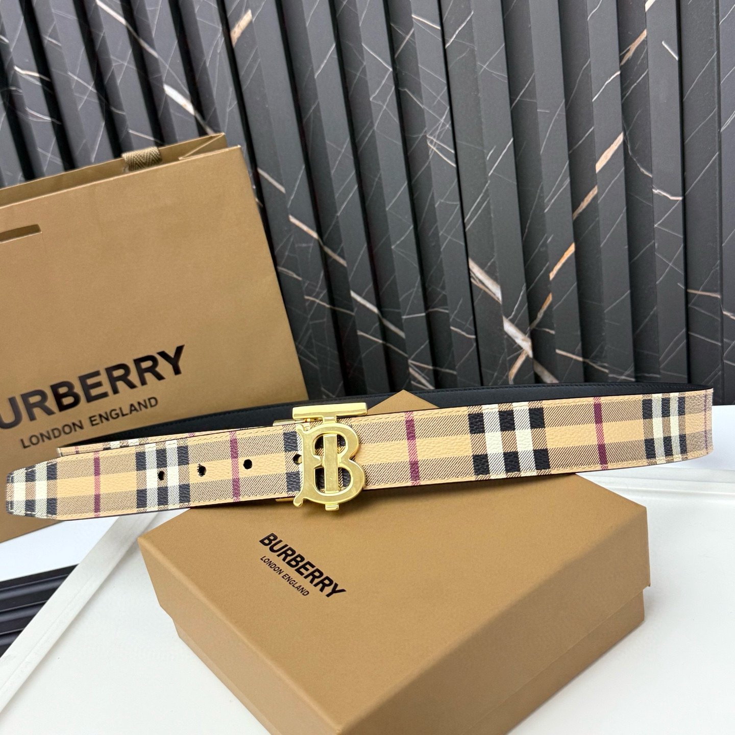 BURBERRY