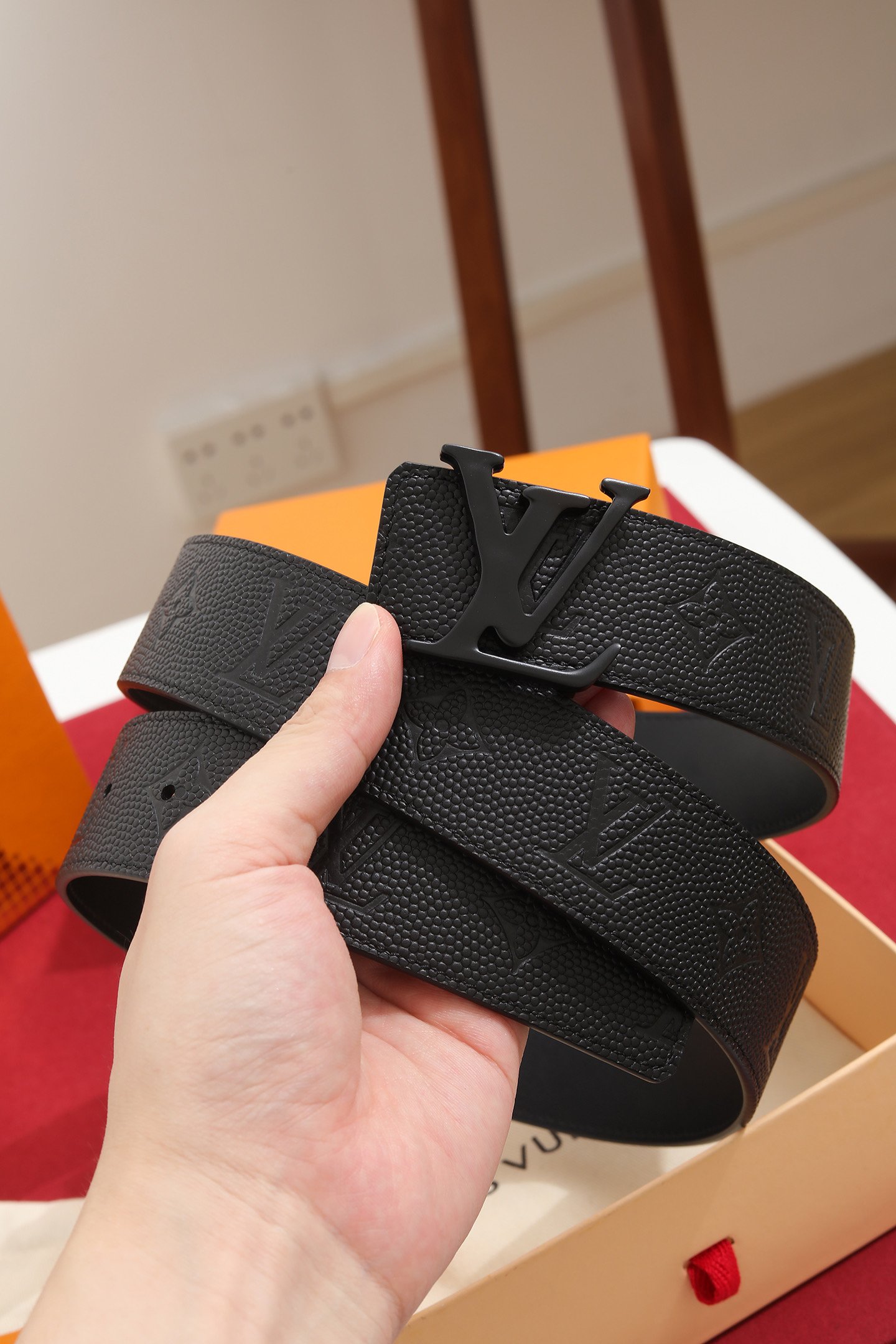 LV
