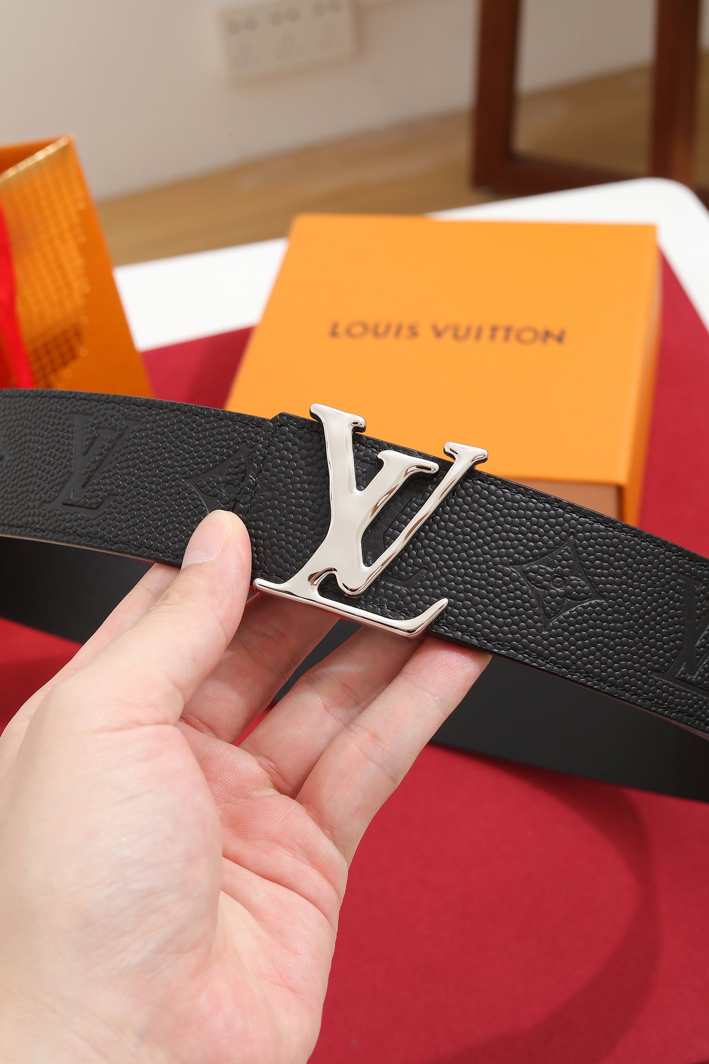 LV