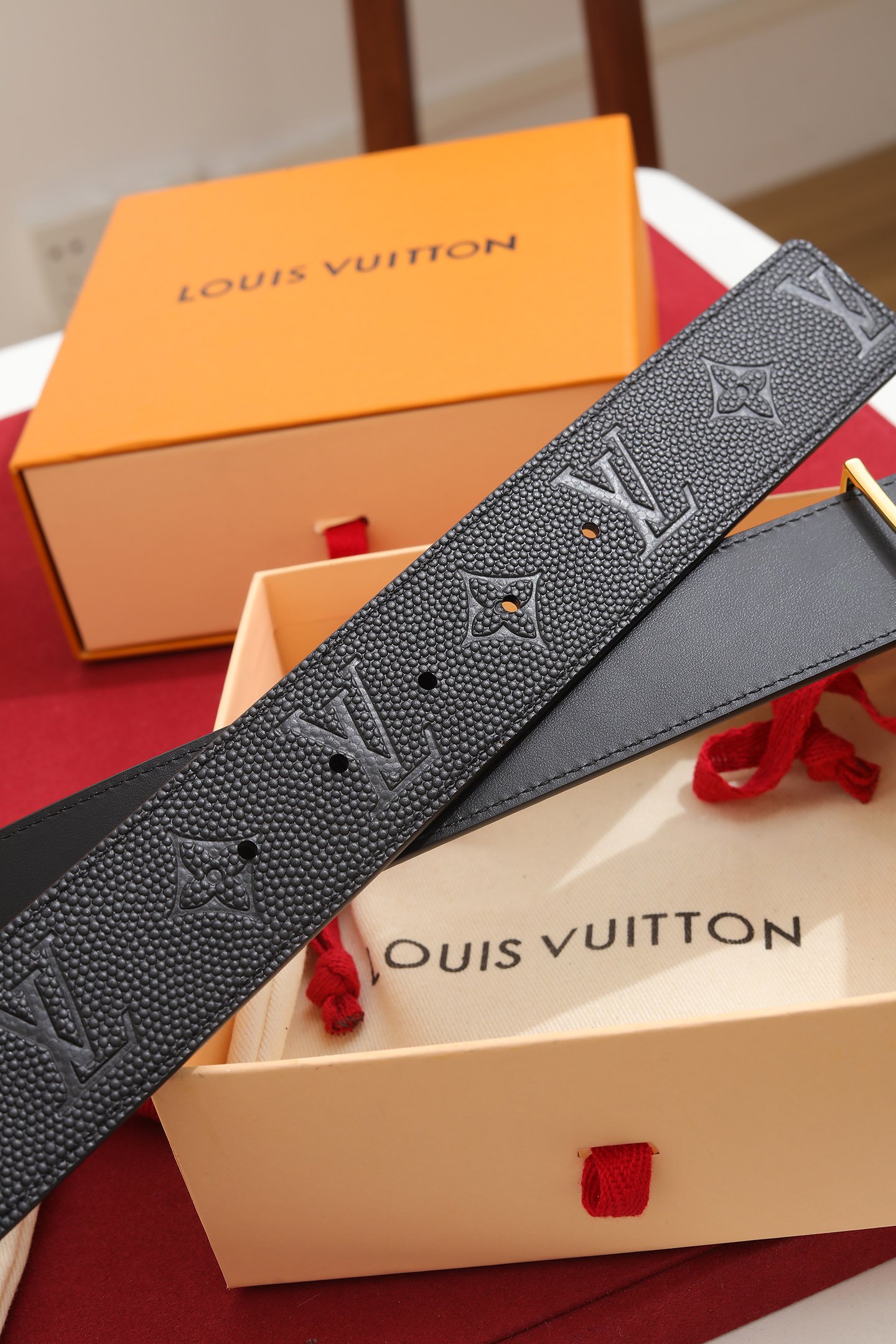 LV