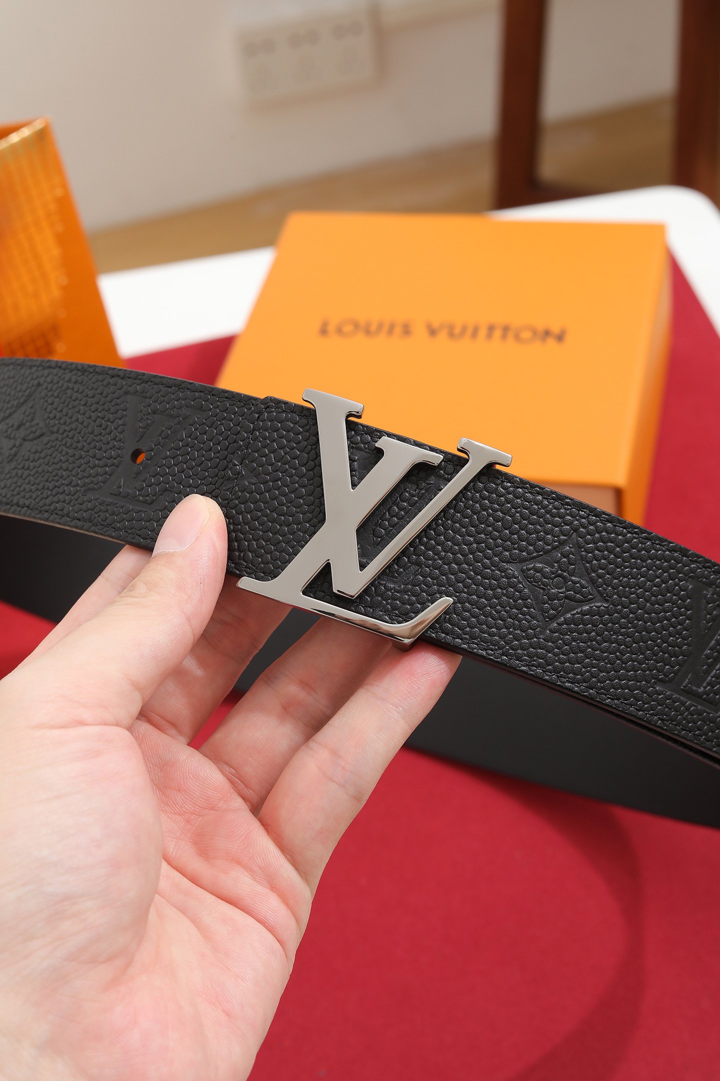 LV