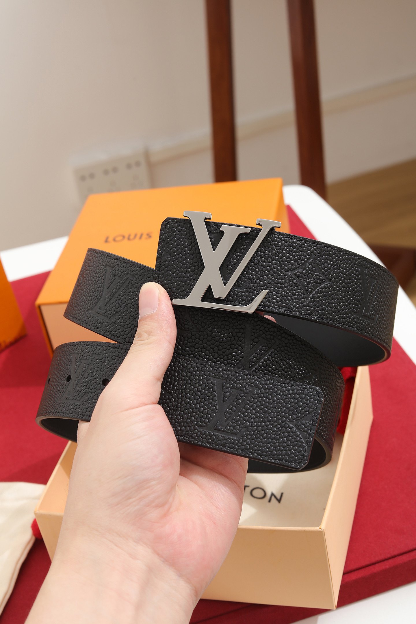 LV