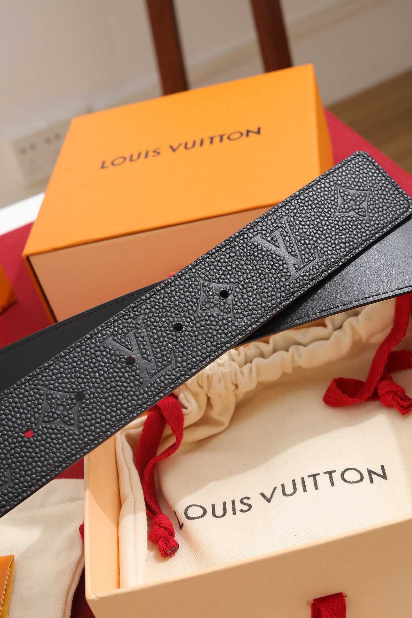 LV