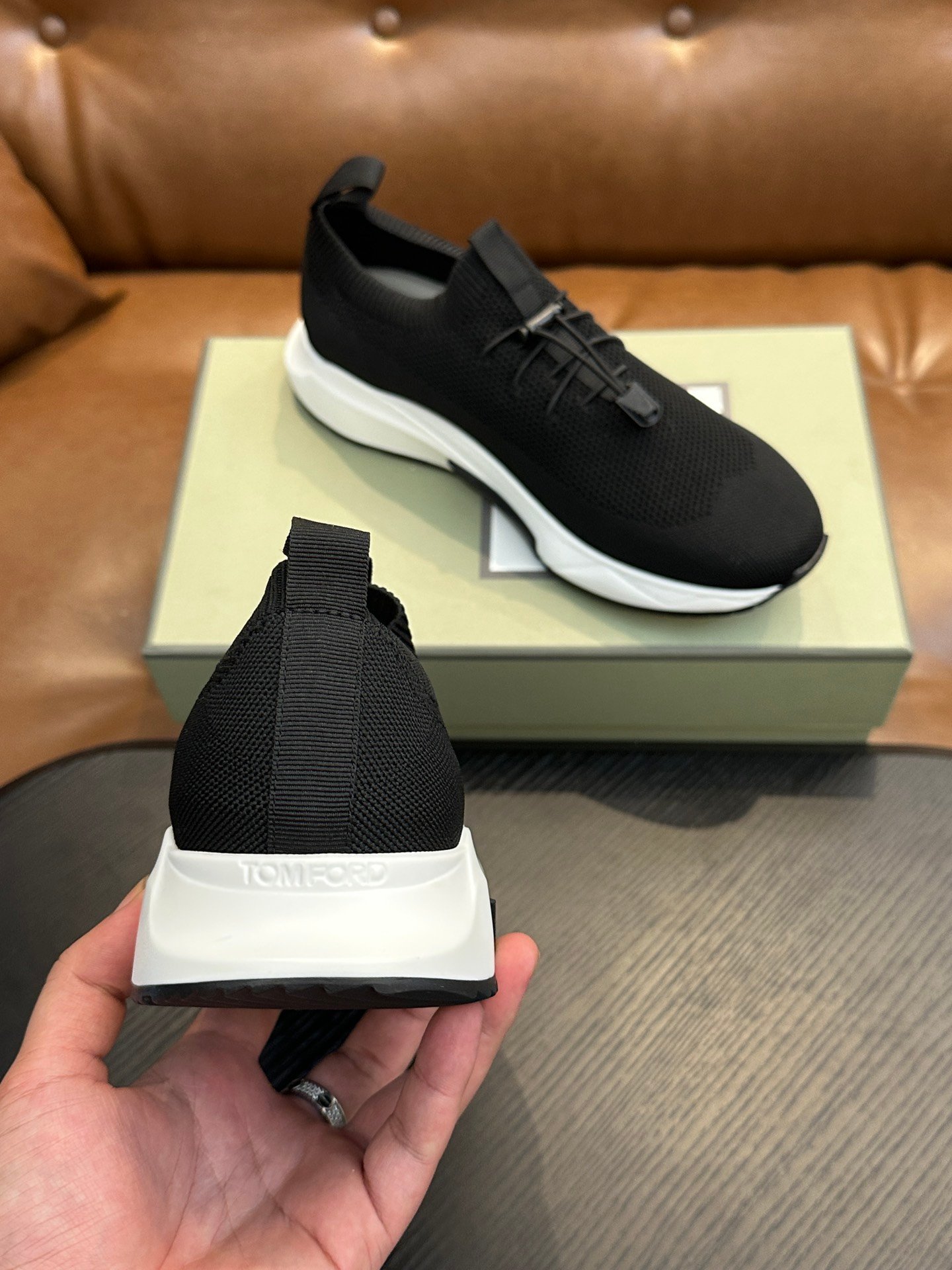 TOM FORD