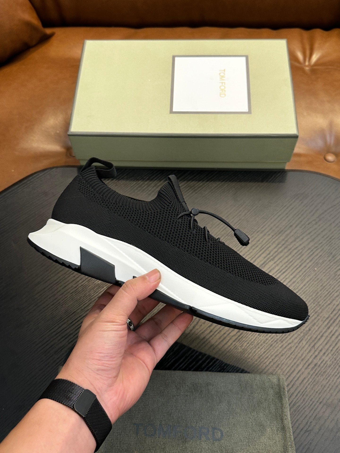 TOM FORD