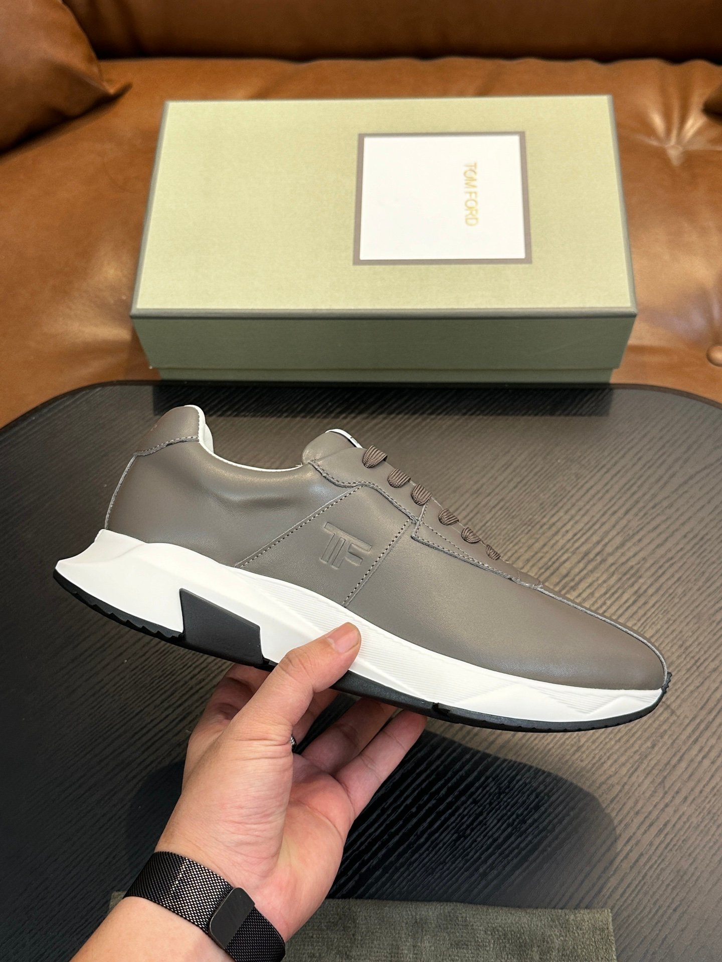 TOM FORD