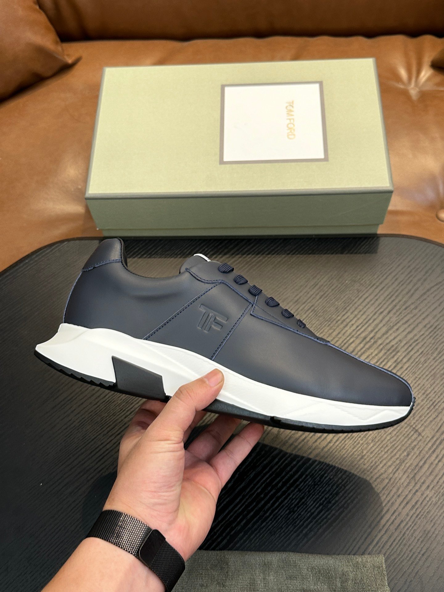 TOM FORD
