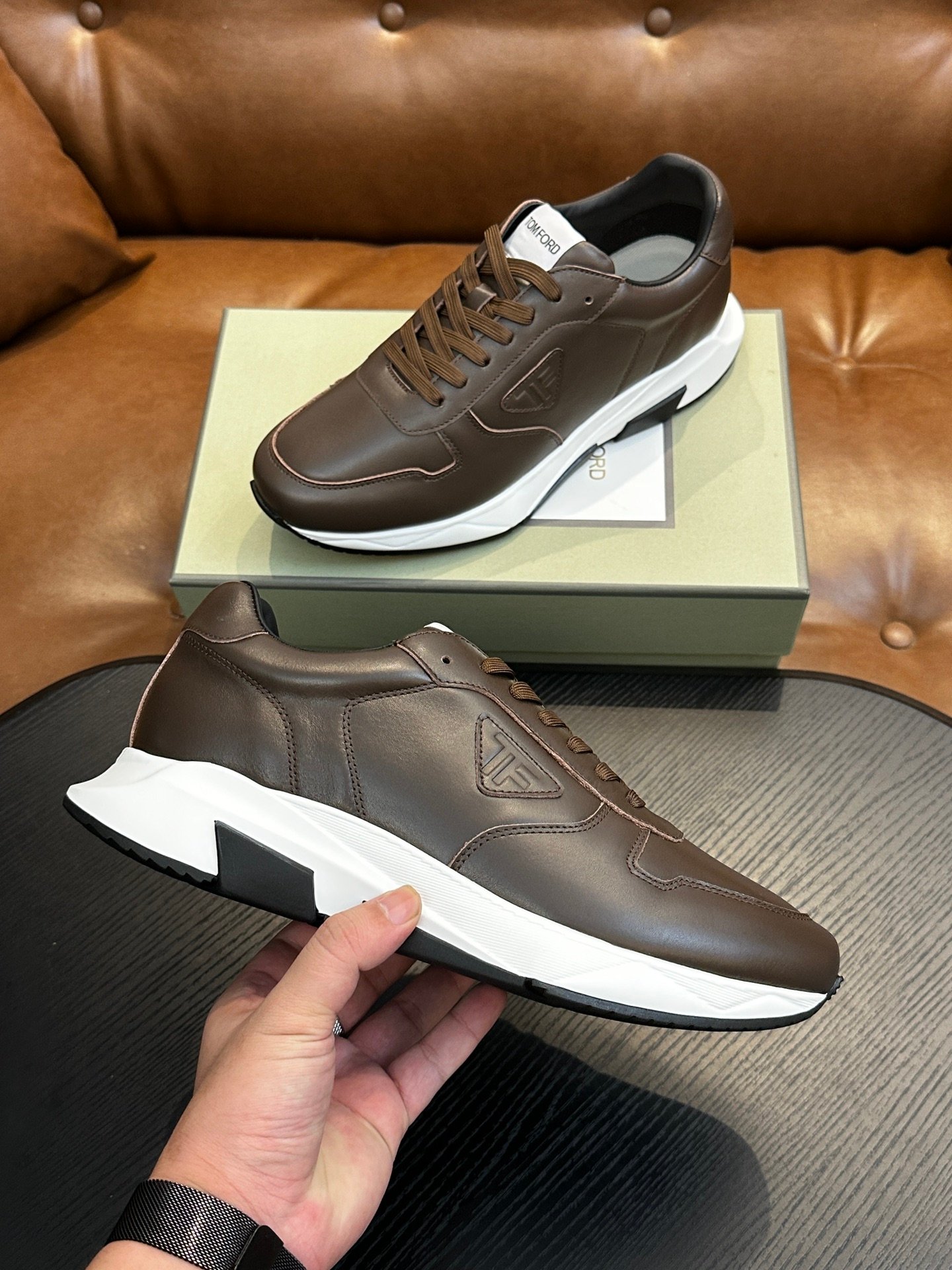 TOM FORD