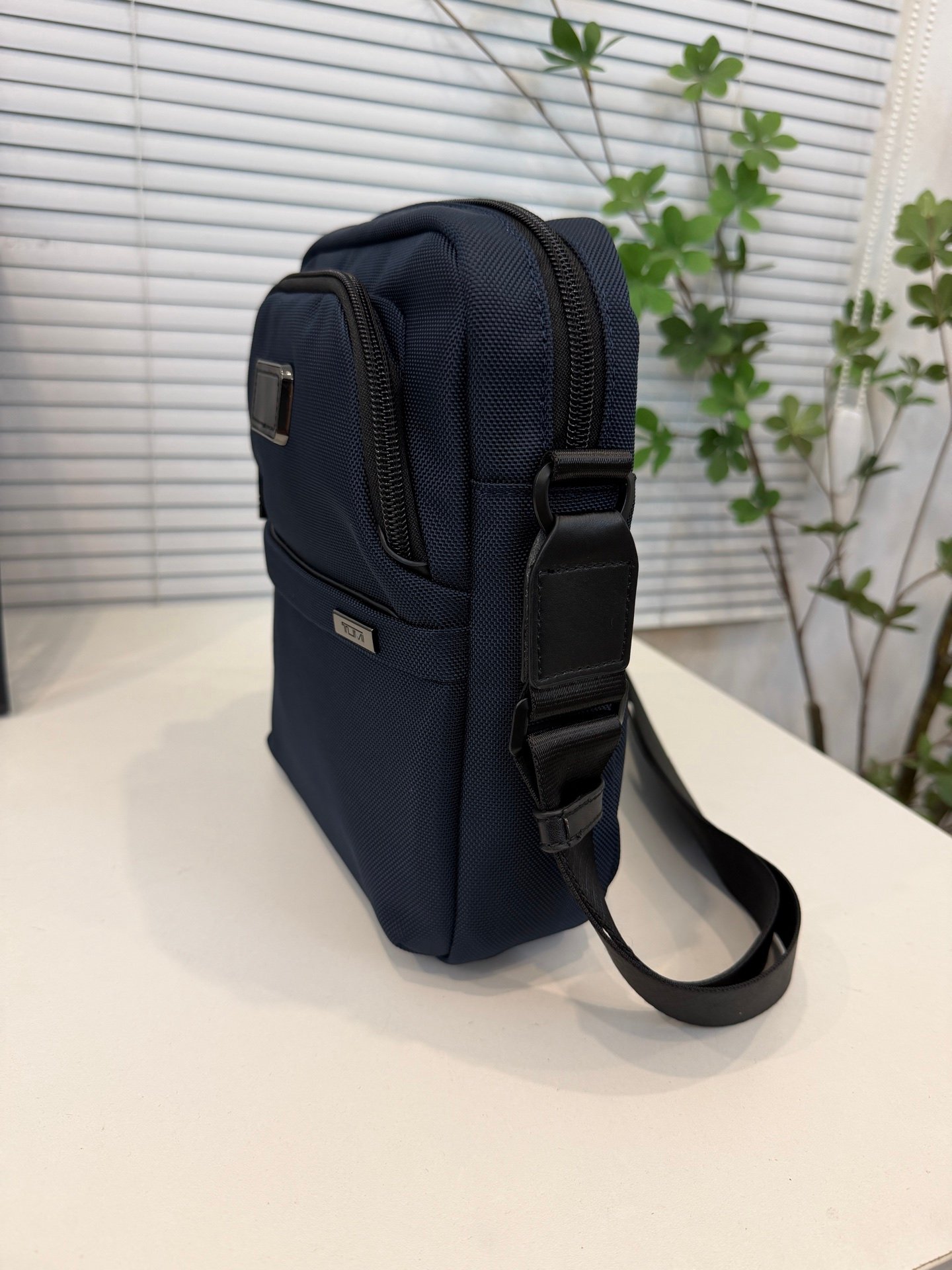 TUMI