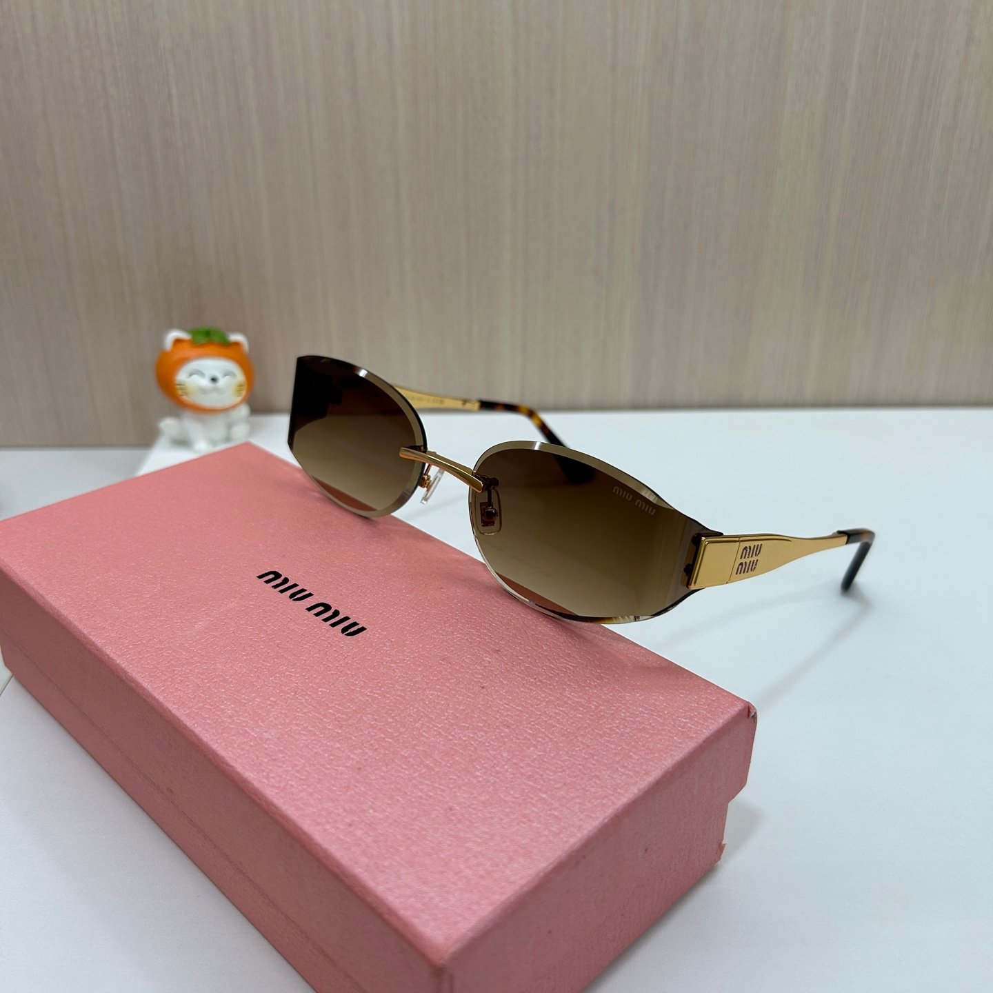 MIUMIU