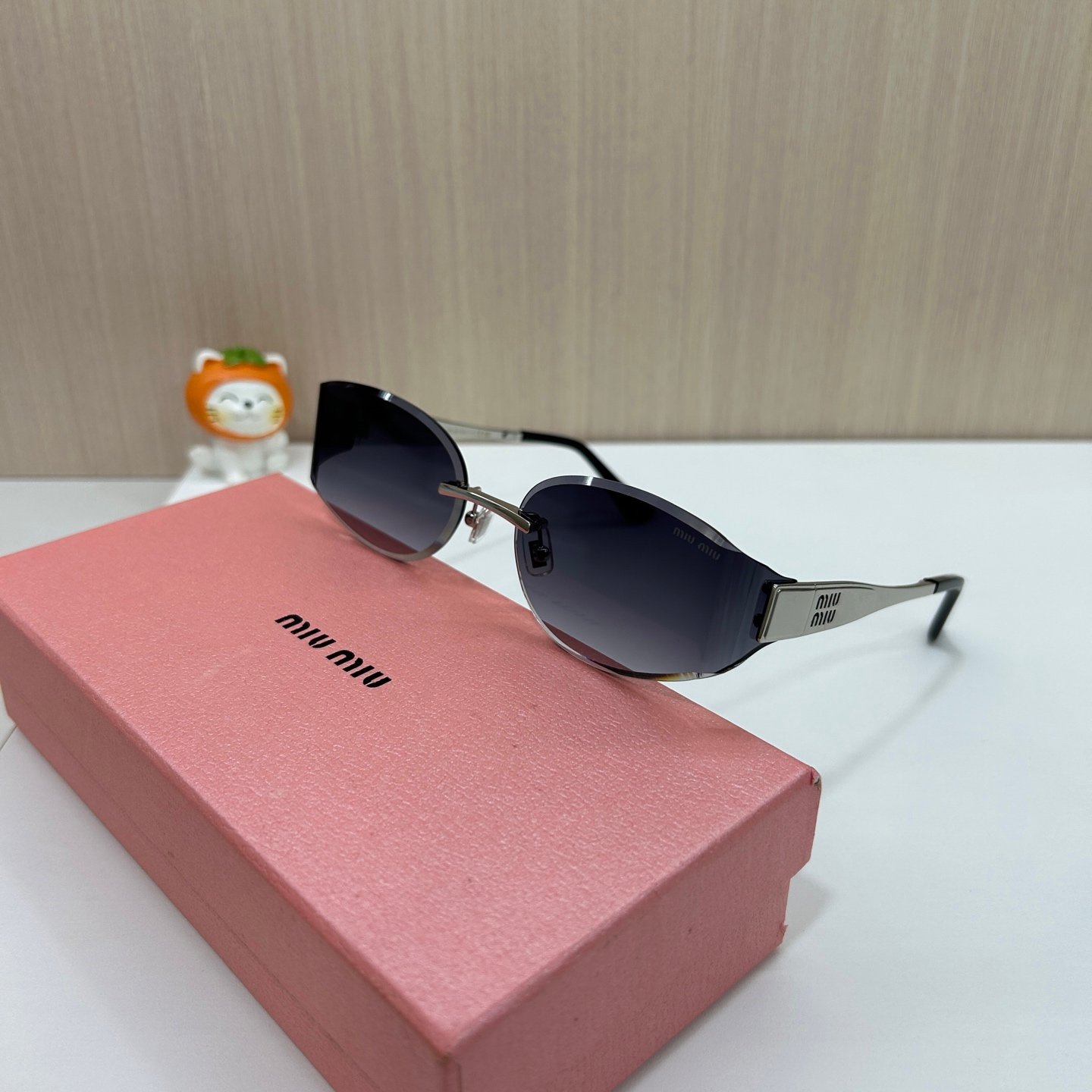 MIUMIU