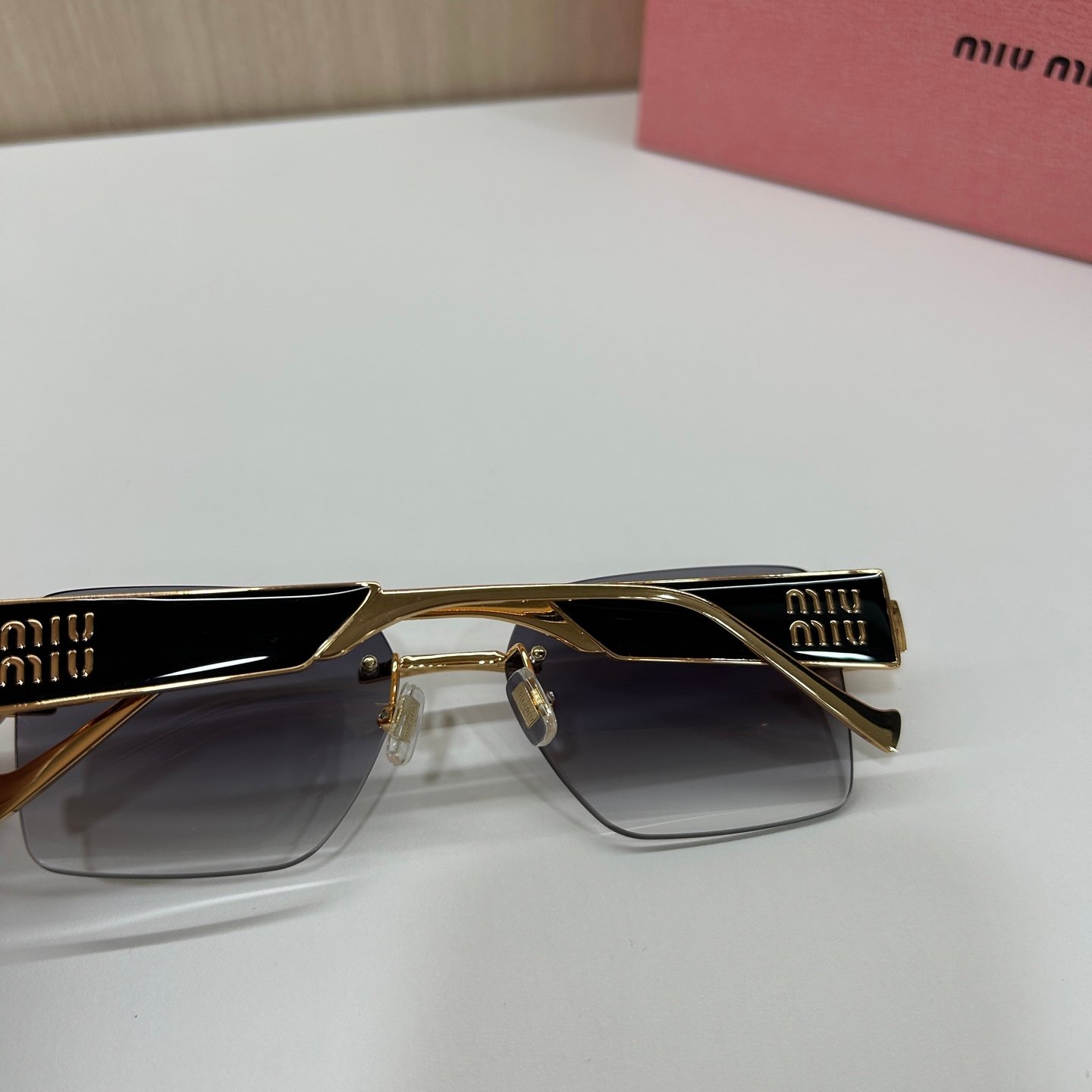 MIUMIU