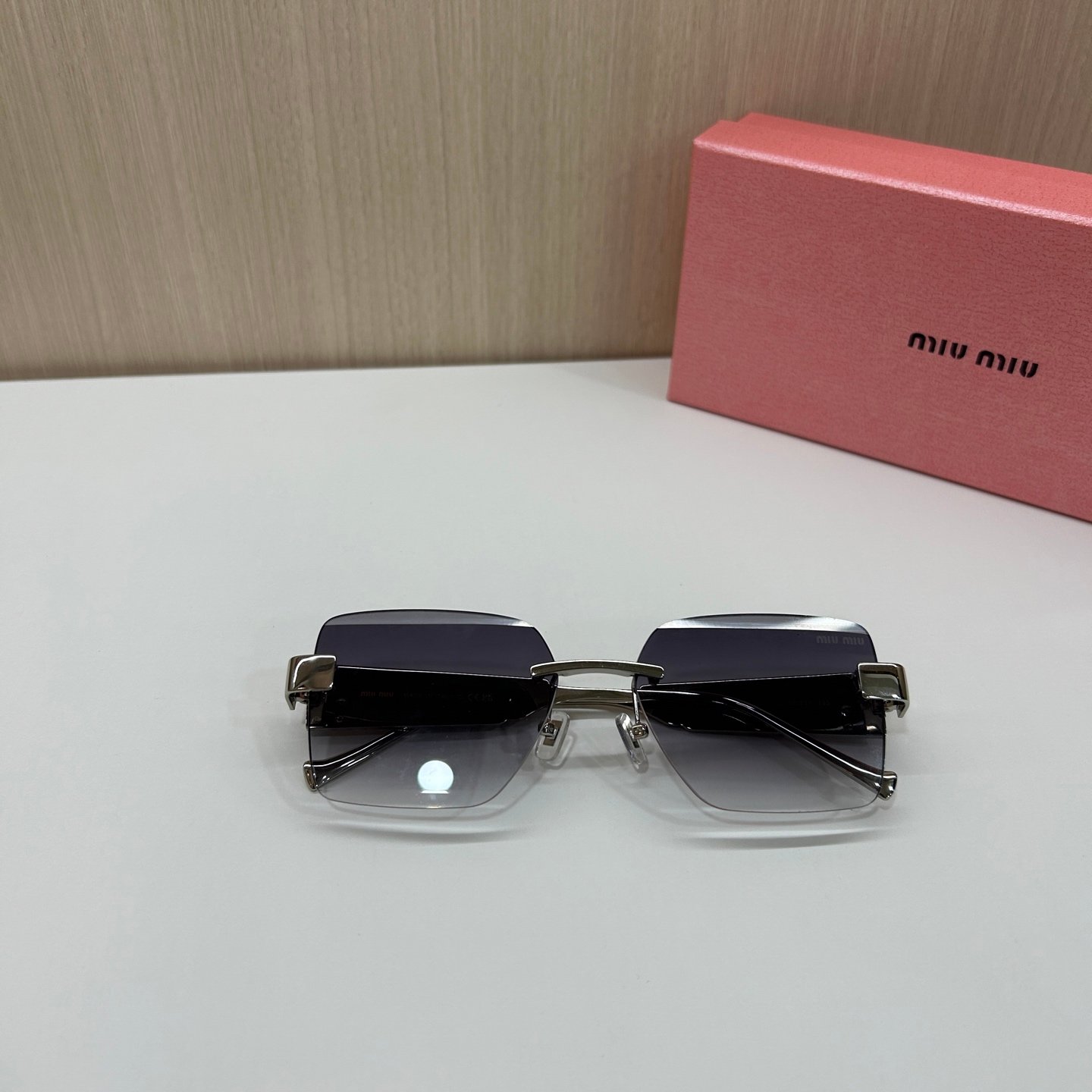 MIUMIU