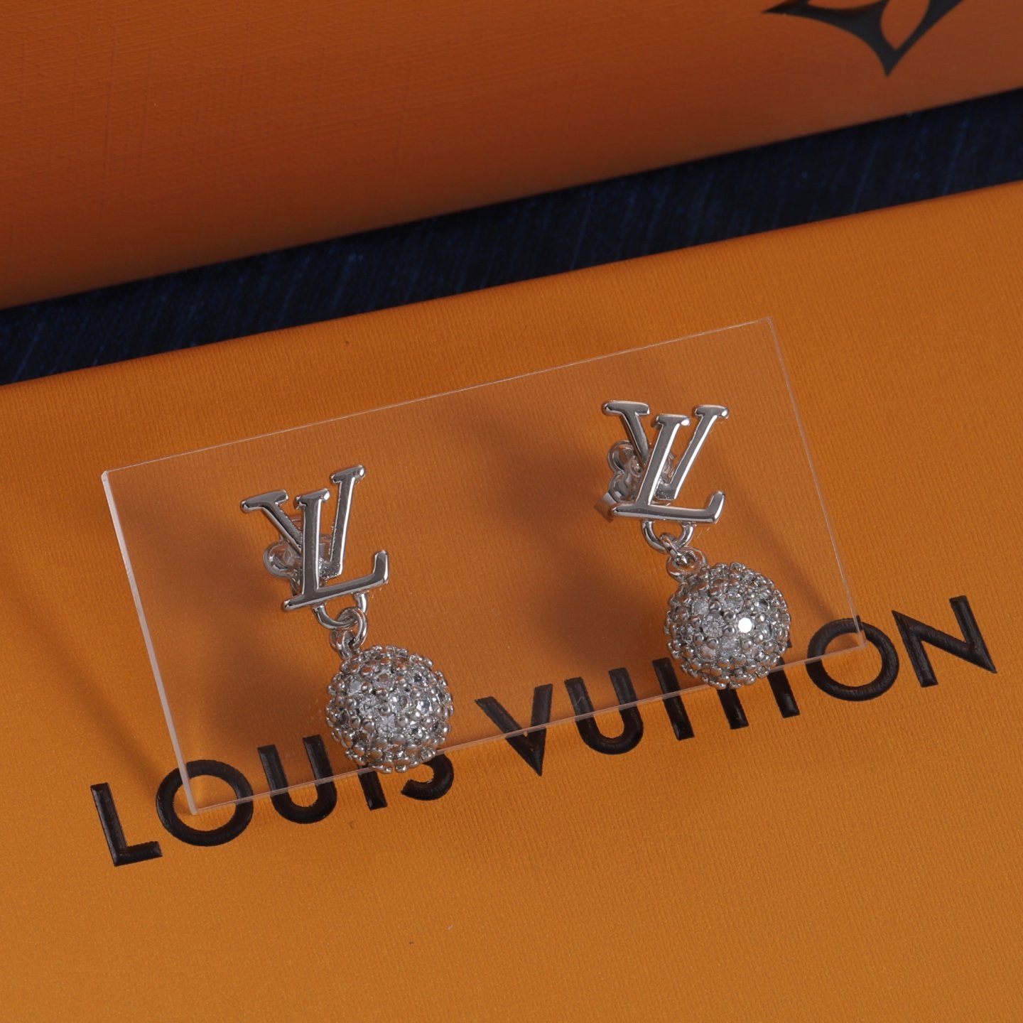 LV