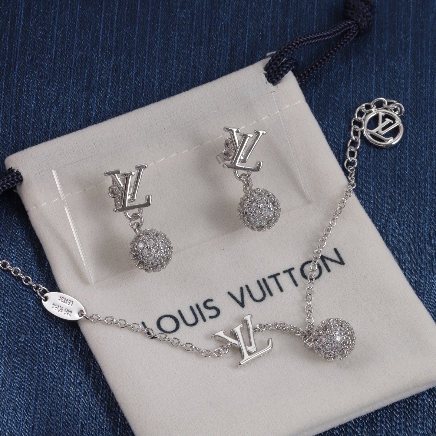 LV
