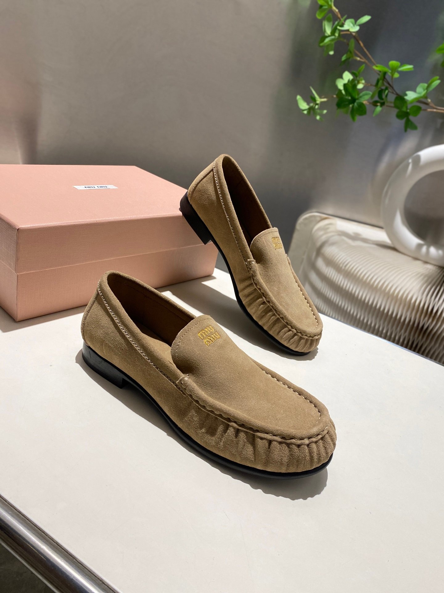 MIUMIU