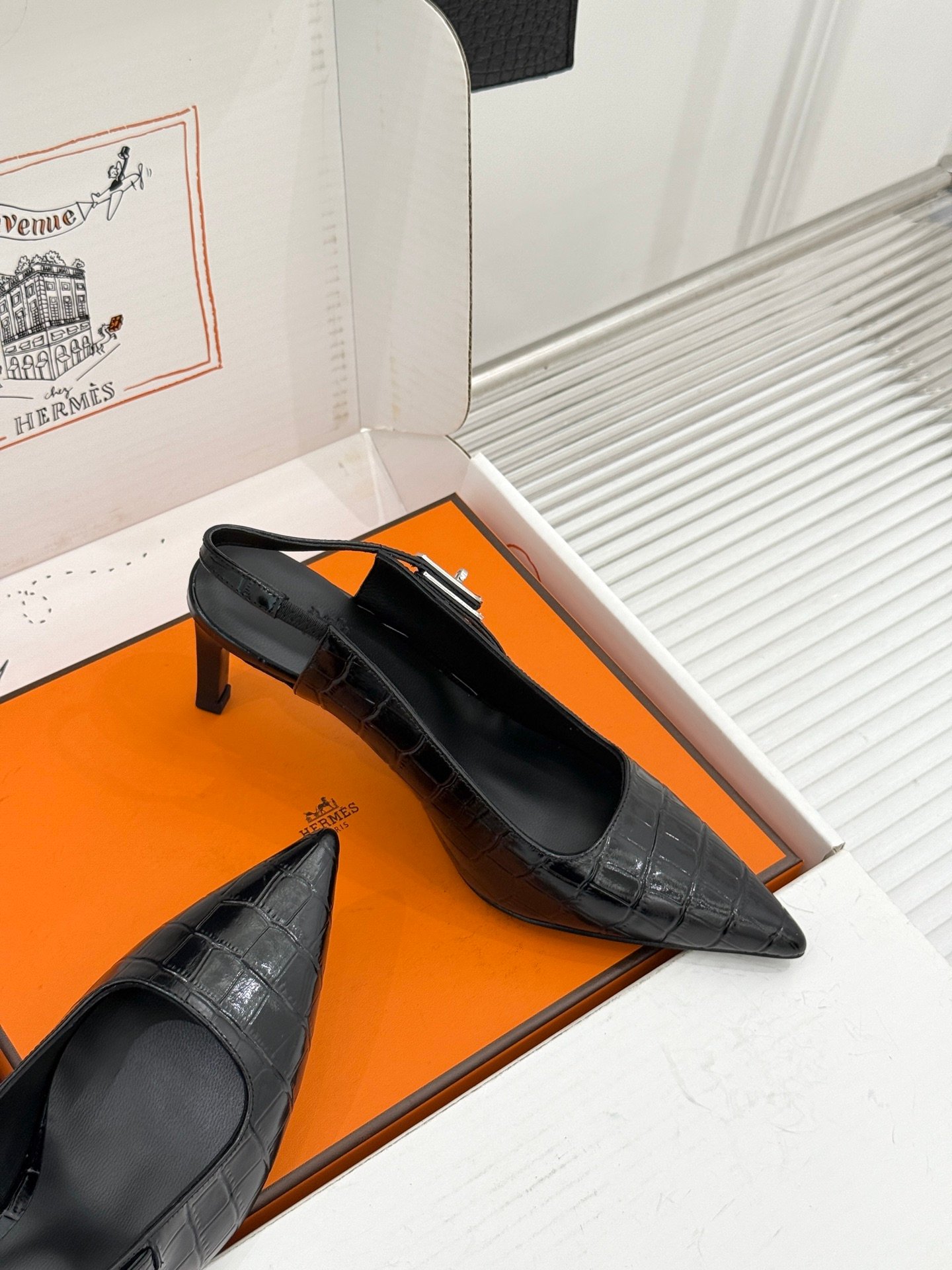 HERMES