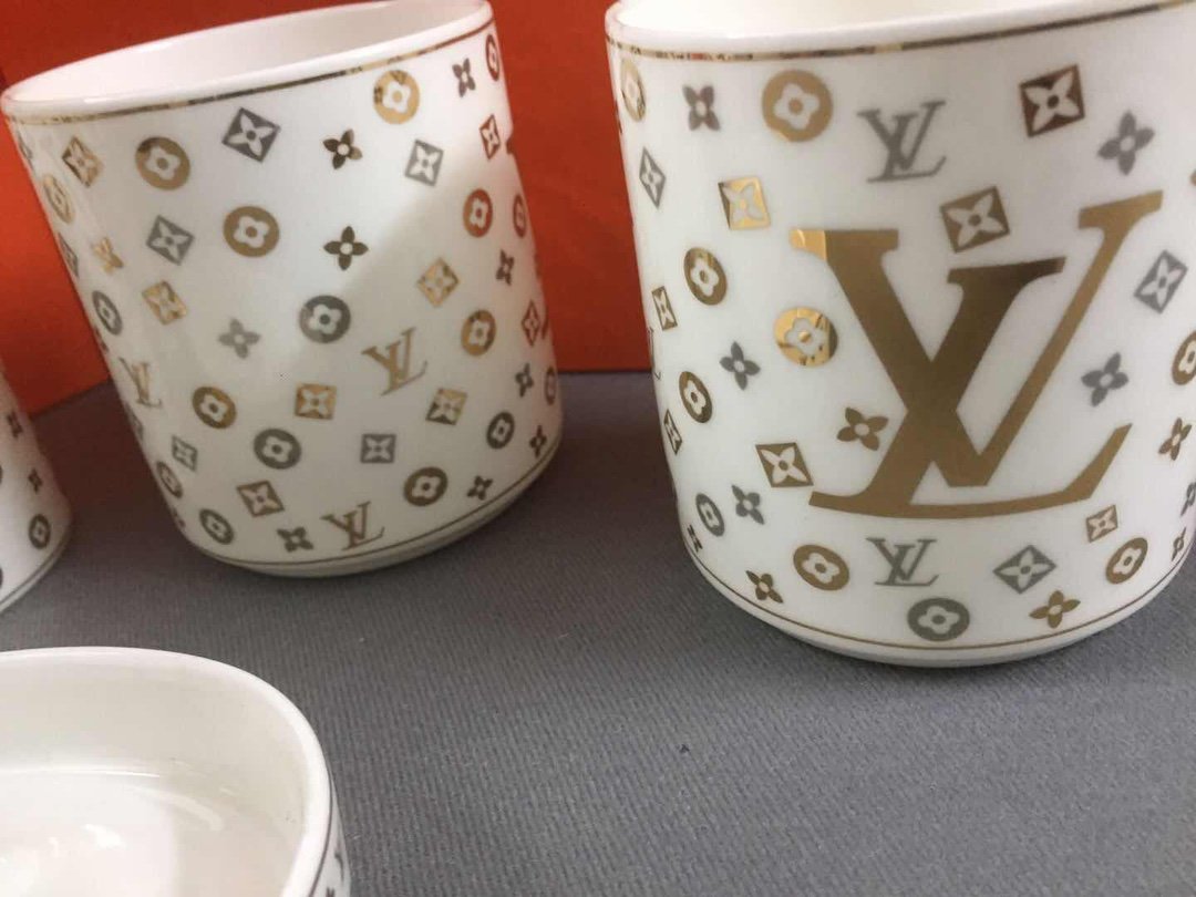 LV