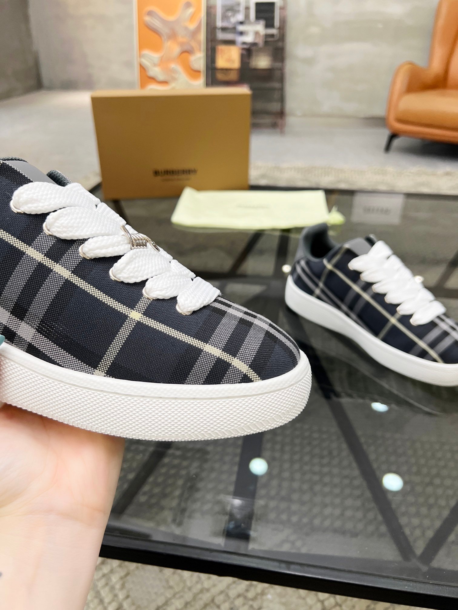 BURBERRY