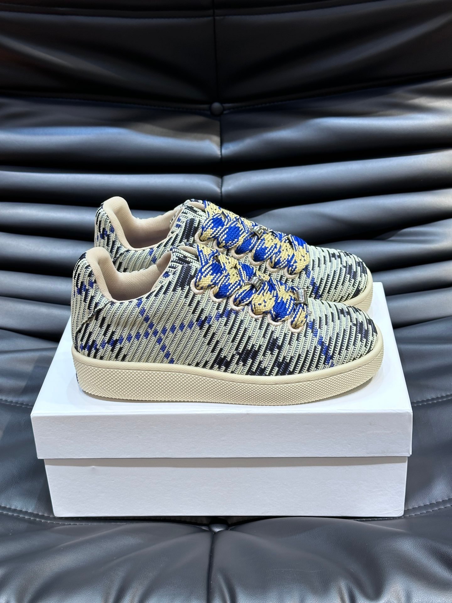 BURBERRY