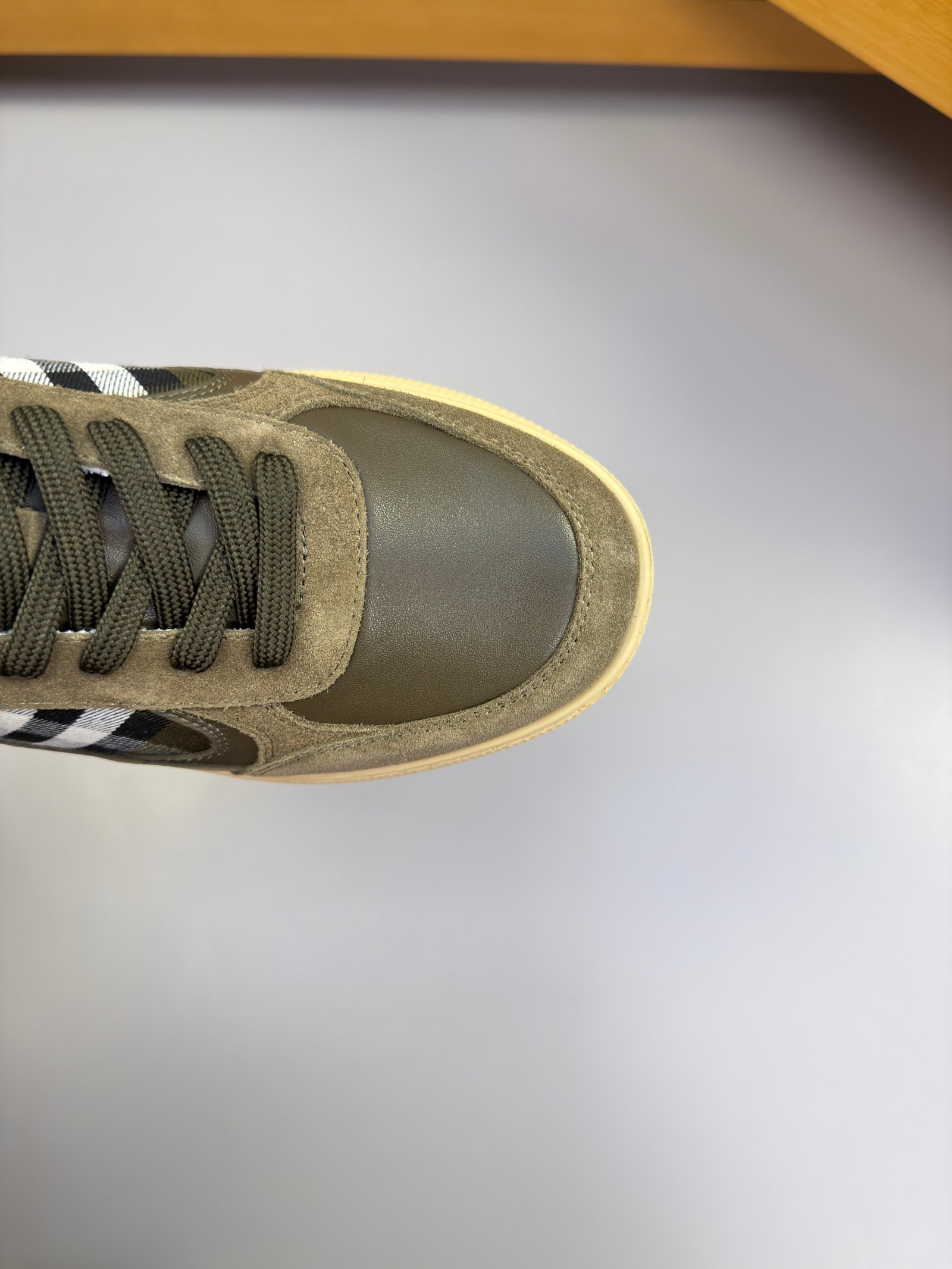 BURBERRY