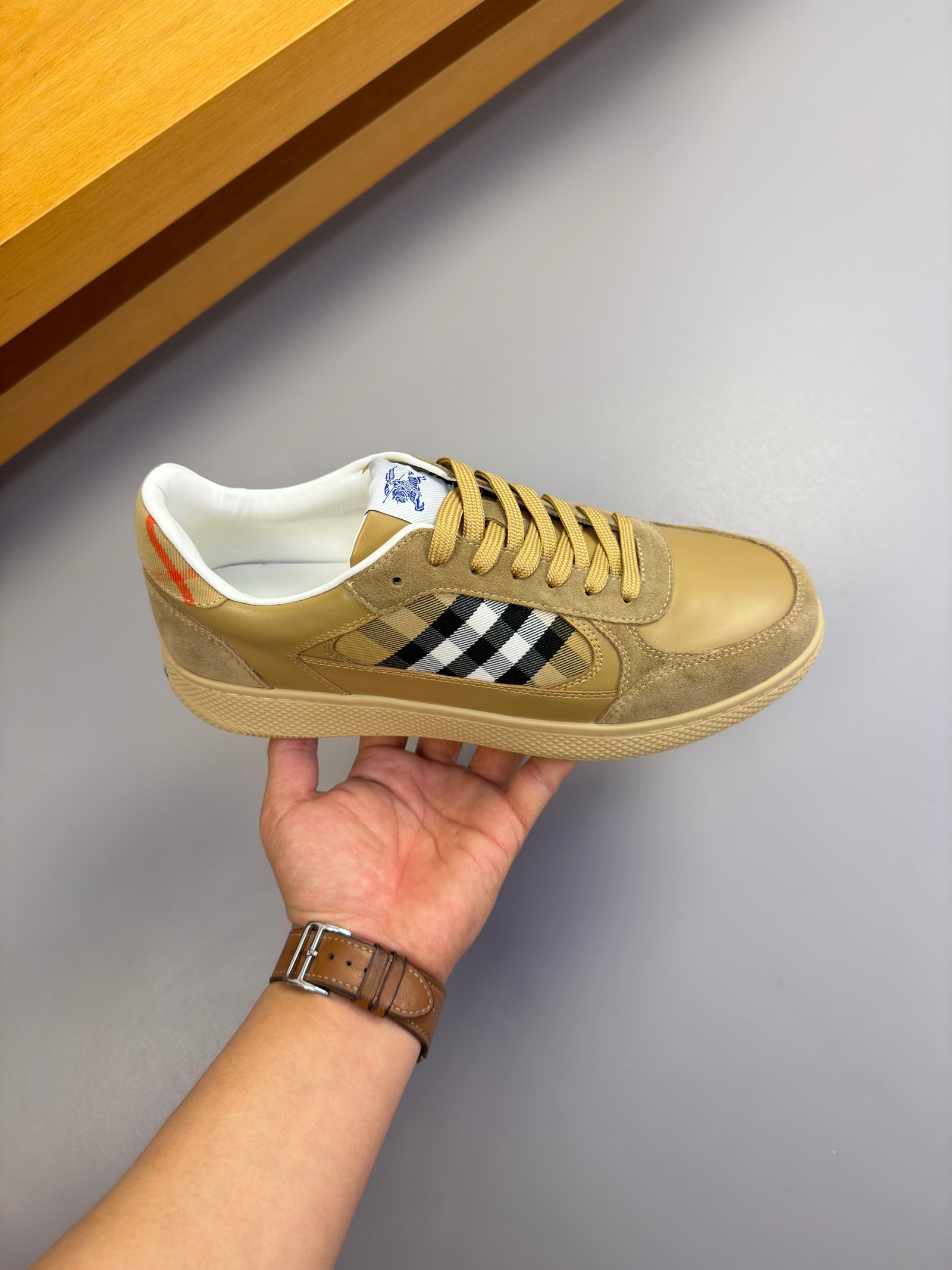 BURBERRY