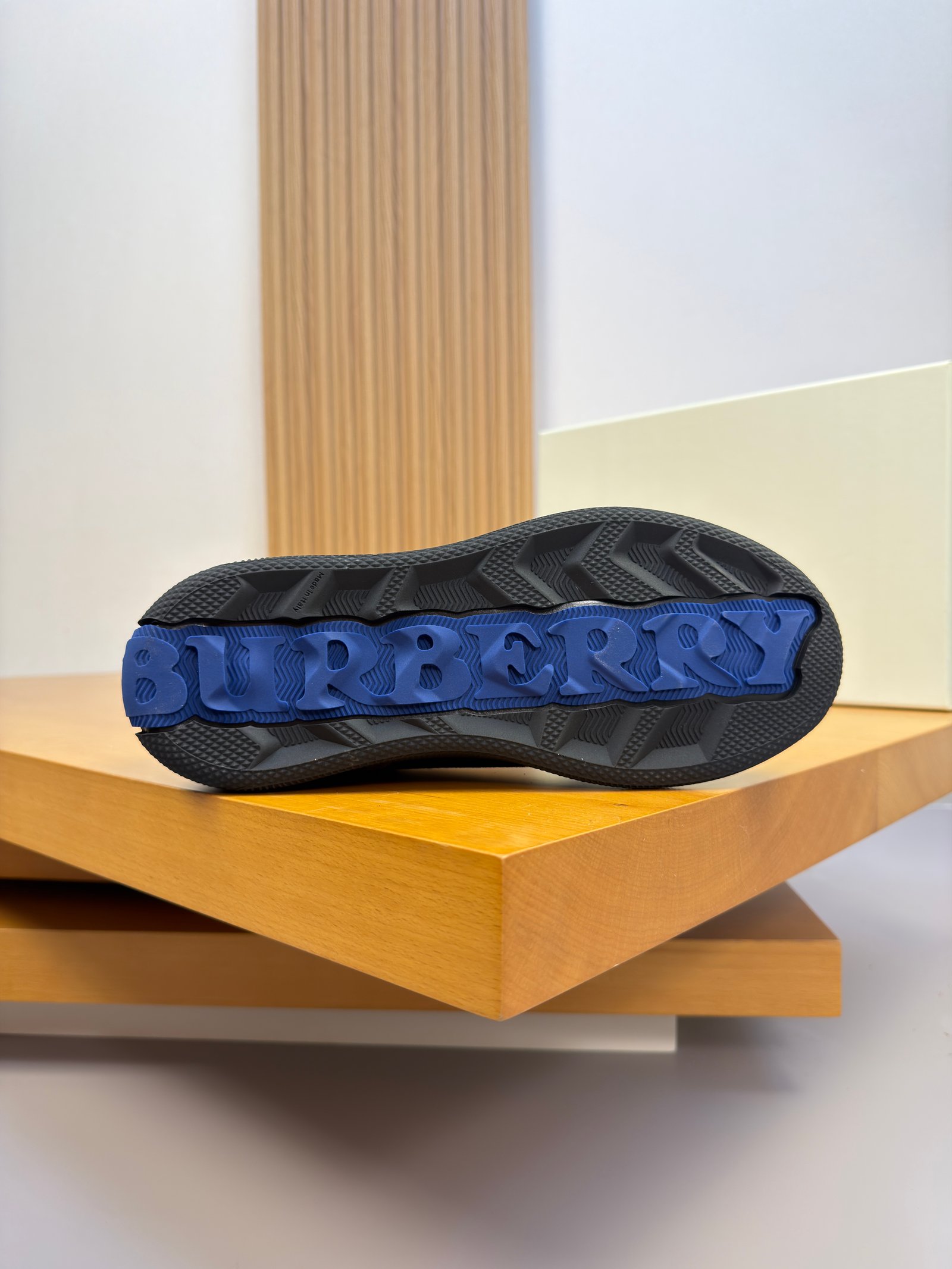 BURBERRY