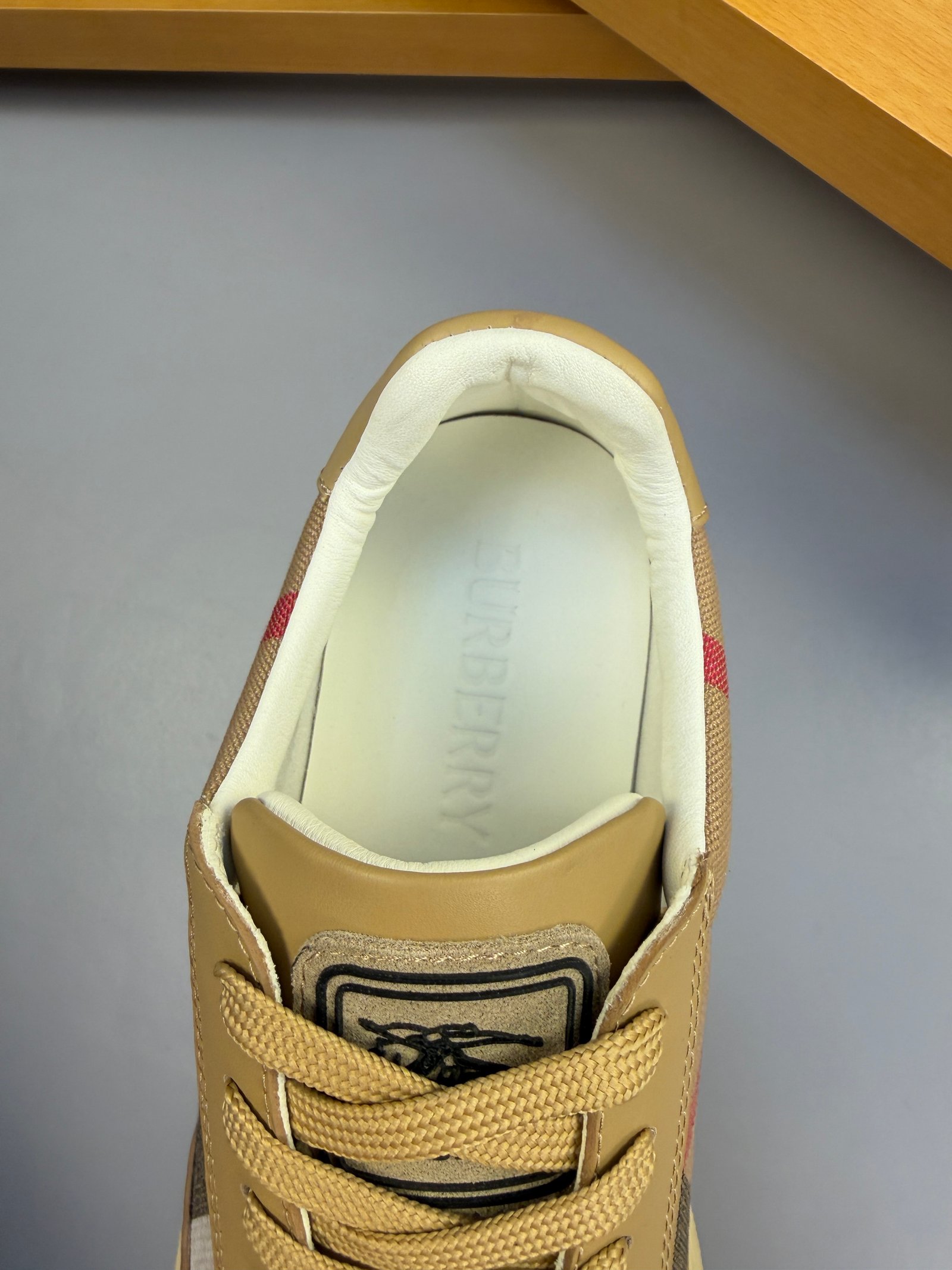 BURBERRY