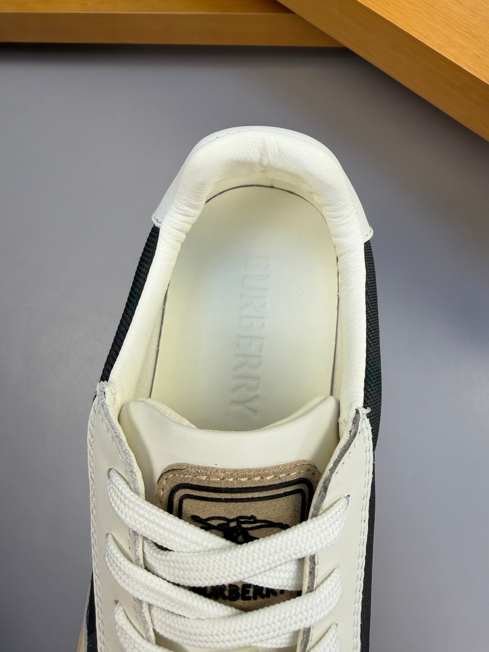 BURBERRY