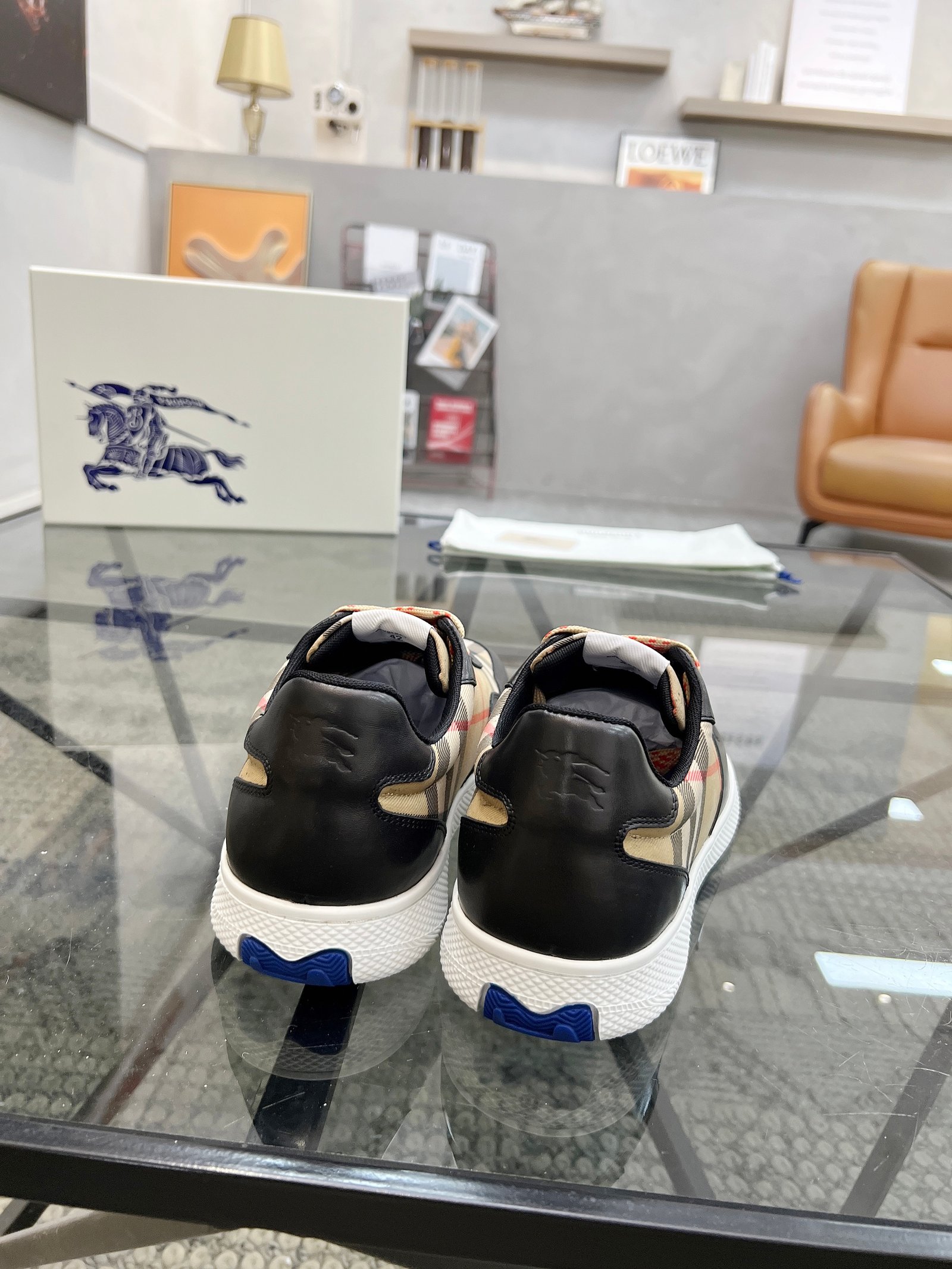 BURBERRY